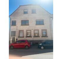 Mehrfamilienhaus - 310.000,00&nbsp;EUR Kaufpreis, ca.&nbsp; 275,00&nbsp;m&sup2; in Kirkel (PLZ: 66459)