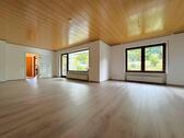 Foto - Großzügige 4-Zimmer-Erdgeschosswohnung