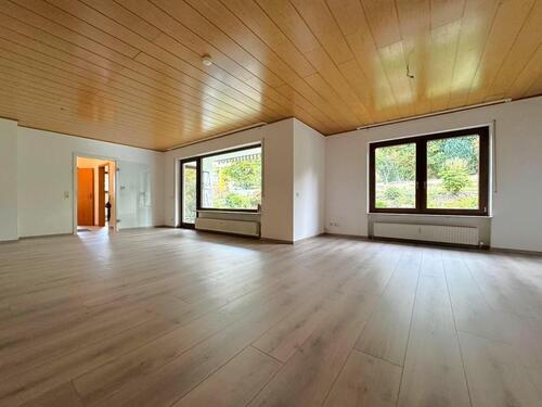 Foto - Großzügige 4-Zimmer-Erdgeschosswohnung