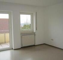 *** ATTRAKTIVE, 3 ZIMMER MIT BALKON UND GARTENANTEIL*** - Feuchtwangen