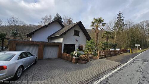 Foto - Einfamilien Haus mit Anliegerwohnung