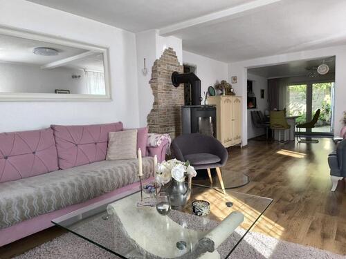 Foto - Einfamilienhaus, 8 Zi.,155 m2 in Allmersbach i.T.