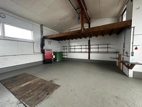 Foto - Kfz-Werkstatt zu vermieten! - 750,00 EUR Kaltmiete,