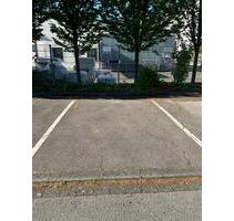 9 Außenstellplätze in der Oskar-Jöger-Straße (Köln-Ehrenfeld)