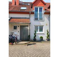 Charmantes Haus, schönes Reihenmittelhaus in ruhiger Gegend - Mainz Ebersheim
