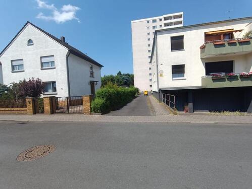 Foto - Parken in Dietzenbach, Taunusstraße. Einen Monat kostenfrei Parken**