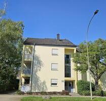 Renovierte 3.5-Zi.-Wohnung mit Balkon, EBK & Stellplatz im Zentrum - Mühlheim am Main
