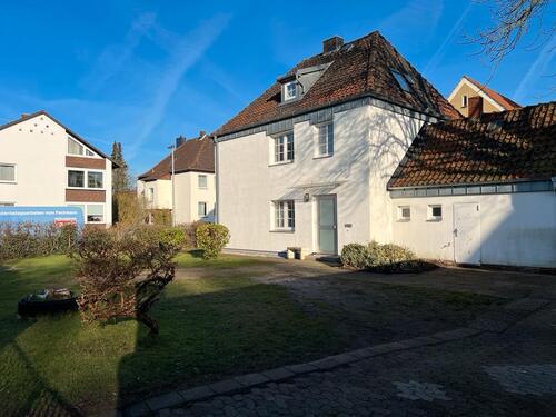 Foto - 7 Zimmer Einfamilienhaus zum Kaufen in Nienburg (Weser)