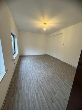 Foto - Erstbezug nach Renovierung: 2,5-Zimmerwohnung am Schlosspark