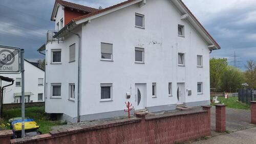 Foto - Doppelhaushälfte Haus links Großen-Linden