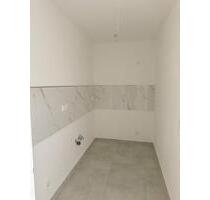 Helle 2-Zimmer-Wohnung mit Balkon - neuwertig nach Kernsanierung - Hameln