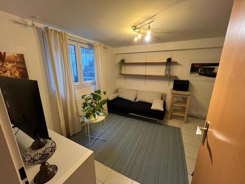 Foto - Möblierte 2-Zimmer-Souterrainwohnung in Mainz-Münchfeld