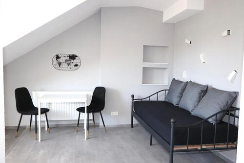 Foto - Moderne, möblierte 2-Zimmer-Neubauwohnung mit Weitblick über KA