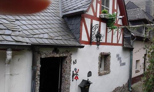 Foto - Hausverkauf vom Eigentümer im sehr bekannten Ort an der Mosel.