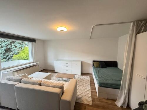 Foto - Renoviertes Apartment mit Balkon – komplett möbliert