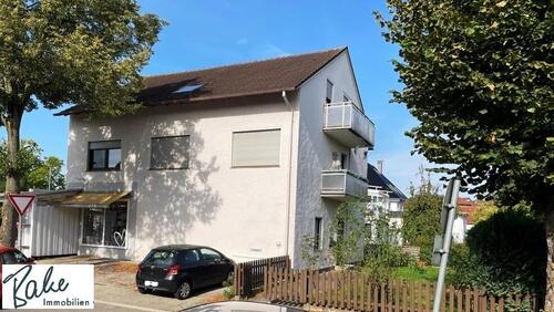 Foto - Komplett renovierte, geräumige 4 Zimmer-DG-Wohnung mit Küche, zentral in Mennighüffen