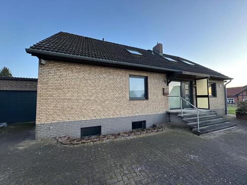 Foto - Familienhaus mit Feldblick und Gestaltungspotenzial in Stemmen