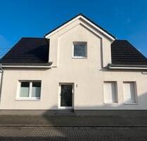 Einfamilienhaus Zweiparteienhaus von privat zu verkaufen - Rheine Altenrheine