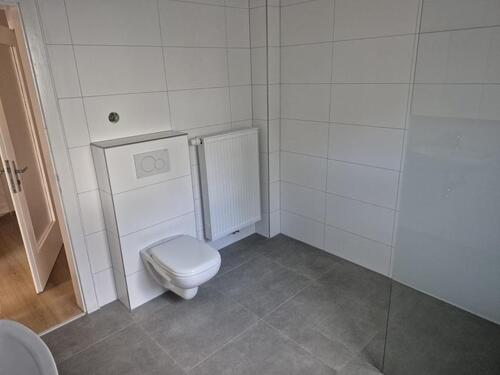 Foto - Erdgeschoßwohnung in Hausen zur Miete