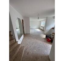 Moderne 4-Zimmer-Wohnung Haus mit Terrasse & Stellplatz in Elz