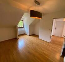 Helle 2,5 Zimmer- DG Wohnung in Lichtenrade mit Gartennutzung - Berlin Tempelhof-Schöneberg