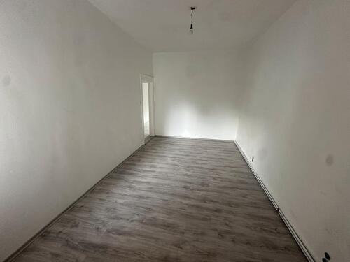 Foto - Wohnung zu Vermieten 3ZKB - 880,00&nbsp;EUR Kaltmiete, ca.&nbsp; 80,00&nbsp;m&sup2;