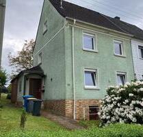 Charmante Doppelhaushälfte mit großem Garten und viel Potential - Betzdorf