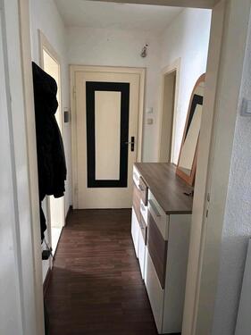 Foto - MÖBLIERTE 2 ZIMMER WOHNUNG IN NEUSTADT ZU VERMIETEN