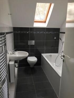 Foto - 4,5 Zimmer Wohnung Dachgeschoss WHG renoviert ! Ab sofort 90qm