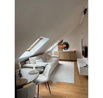 Schöne helle Dachgeschosswohnung zur Miete - Schmelz