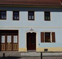 Geräumiges Wohnhaus direkt am Markt in MühlbergElbe - Mühlberg/Elbe