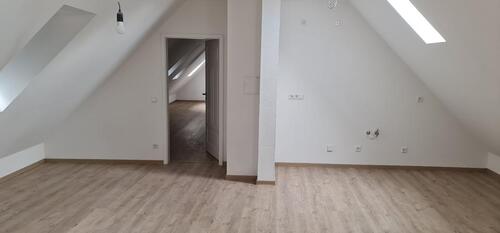 Foto - Traumhaft gemütliche, helle, große Dachgeschosswohnung, zentral