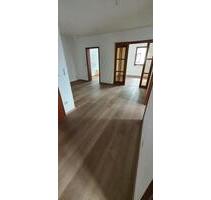Renovierte 3-Zimmerwohnung mit Einstellplatz Sollingstraße - Holzminden