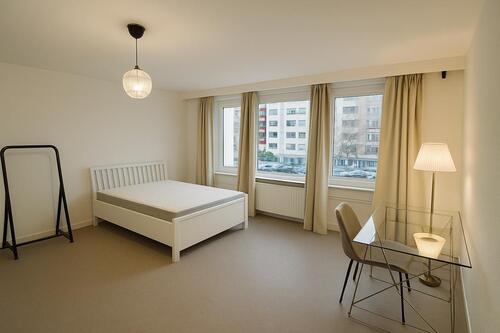 Foto - Voll möblierte 4-Zimmer-Wohnung Ideal für WG Firmen & Handwerker