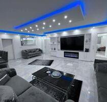 $ Luxus-Living auf 165m²: Design-Zimmer mit Hotel-Feeling in WG - Pfullendorf