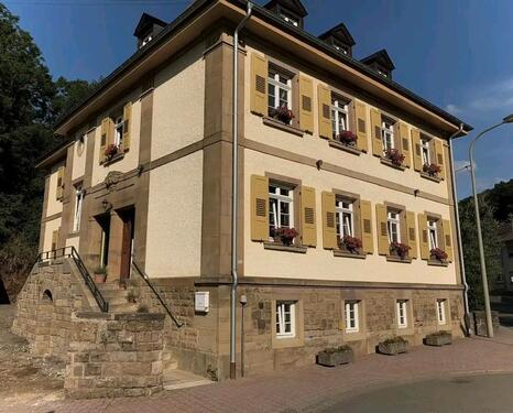 Foto - Attraktive 5-Zimmer-Wohnung mit Terrasse & Garten – kernsaniert