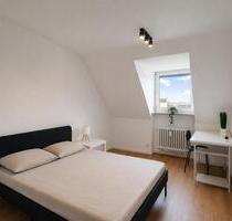NEUGRÜNDUNG WG ERSTBEZUG NACH SANIERUNG WG ZIMMER AUFZUG - Nürnberg Eberhardshof
