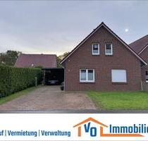 Ihr neues Zuhause: Großzügige Doppelhaushälfte mit Garten und Carport in Großefehn-Akelsbarg