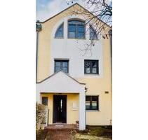Lichtdurchflutetes Reihenmittelhaus mit 6 Zimmern - Ingolstadt Südost