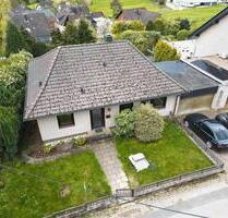 Bungalow mit großem Grundstück + Aussicht in Federath - Overath