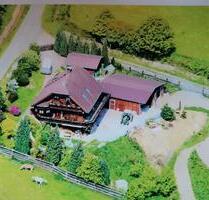 BAUERNHOF mit 4 Hektar am Haus RARITÄT AUTARK und SICHER leben - Windeck