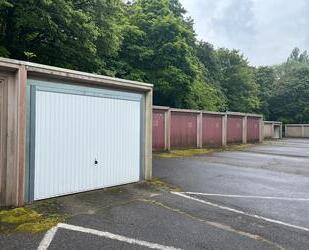 *Garage in Dietrichsdorf zu vermieten* - Kiel Neumühlen-Dietrichsdorf