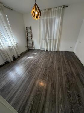 Foto - Helle freundliche 2 Zimmer Wohnung mit Einbauküche und Garten