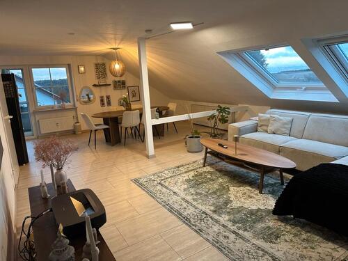 Foto - Helle 3-Zimmer-Dachgeschosswohnung mit Balkon in Heroldstatt