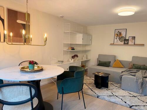 Foto - 1,5 Zimmer in idyllischer Hofanlage, modern vollmöbliert