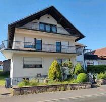 Mehrfamilienhaus mit Werkstatt, 3 Garagen & Baugrundstück - Oberleichtersbach