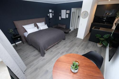 Foto - Zentrale 1-Zimmer Wohnung auf Zeit, vollmöbliert
