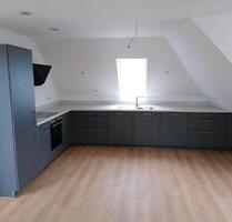 3-Zimmer-Wohnung mit Loggia in Erlabrunn - Roden 3-Zimmer-Wohnung mit Loggia in Erlabrunn - Roden