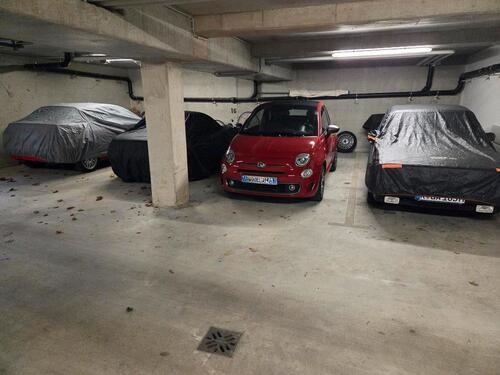 Foto - Stellplatz Tiefgarage Köln Weiß