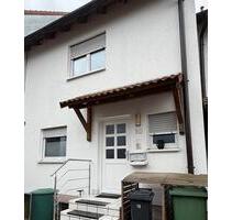 Haus zu vermieten 2100euro - 2.100,00&nbsp;EUR Kaltmiete, ca.&nbsp; 190,00&nbsp;m&sup2; in Heddesheim (PLZ: 68542)